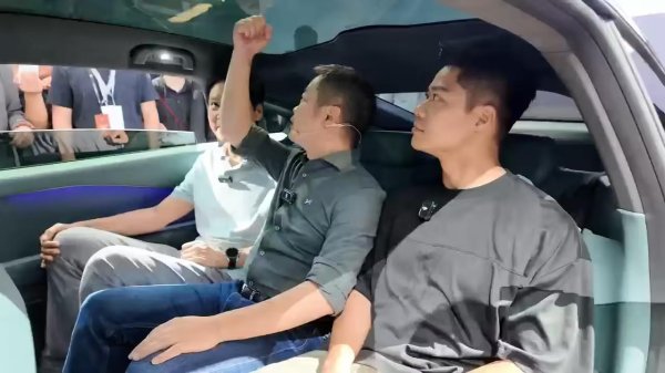 J9九游会体育何小鹏也屡次大赞雷军-ag九游j9,AG九游会官方登录网址